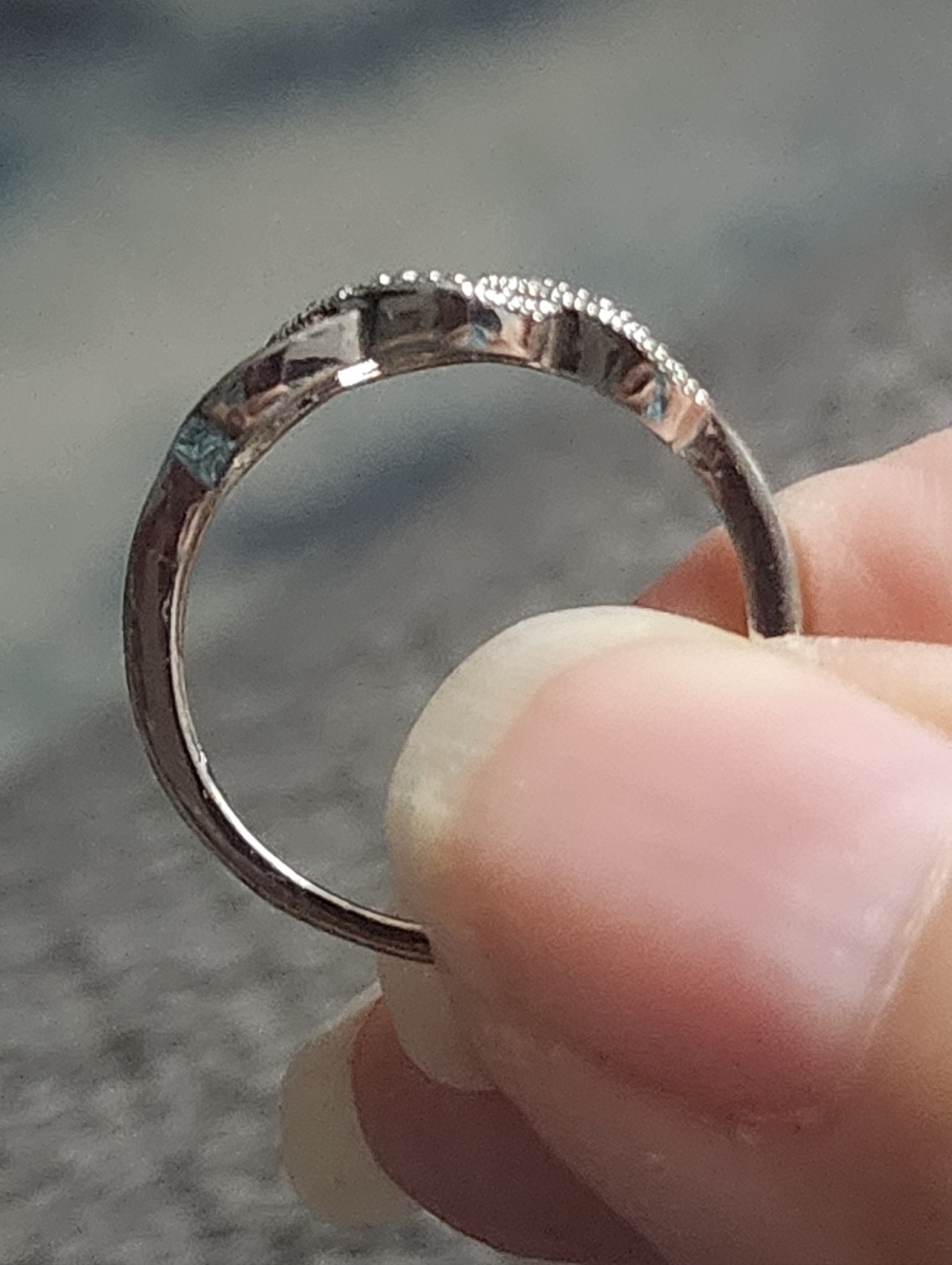 Silvertone Infinity Ring Pink Rhinestones - Picture 2 of 7
